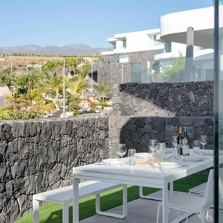 וילה Rokabella Luxury Villas *