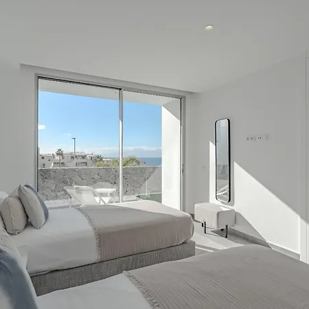 Rokabella Luxury Villas * אדחה