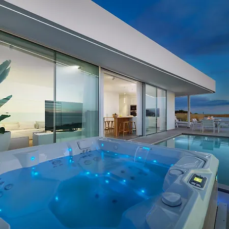 Rokabella Luxury Villas וילה אדחה