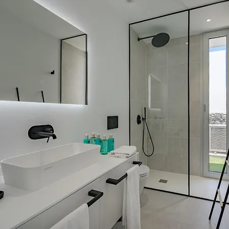 Rokabella Luxury Villas 阿德耶