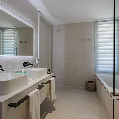 וילה Rokabella Luxury Villas אדחה