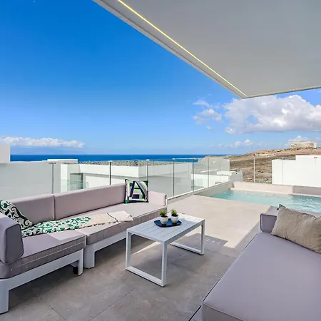 Rokabella Luxury Villas 阿德耶