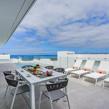 וילה Rokabella Luxury Villas אדחה